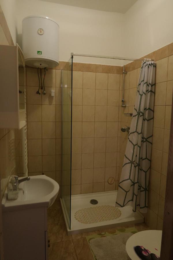 Eva Apartman Szigetvar Ngoại thất bức ảnh